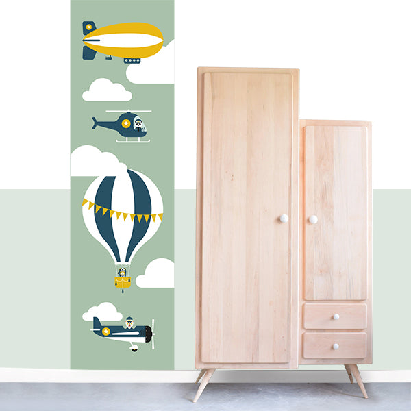 Behangstrook kinderkamer - vliegtuig piloot bleek groen