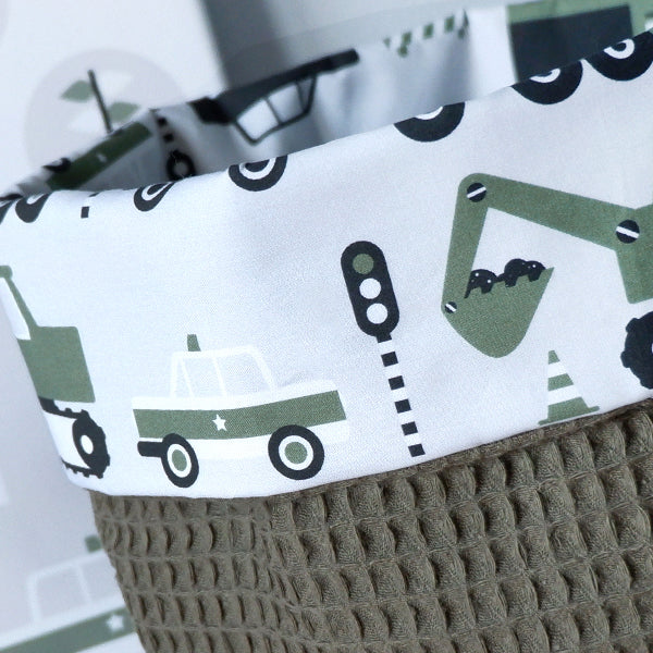 Babykamer aankleding en decoratie set - Voertuigen olijfgroen (met hang- of plafondlamp)