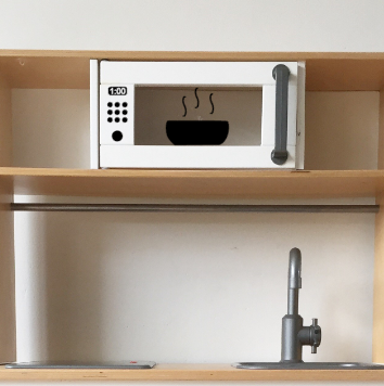 Ikea keukentje sticker magnetron