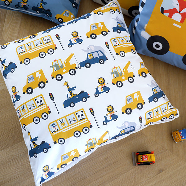 Kussen XL dieren onderweg takelwagen kinderkamer