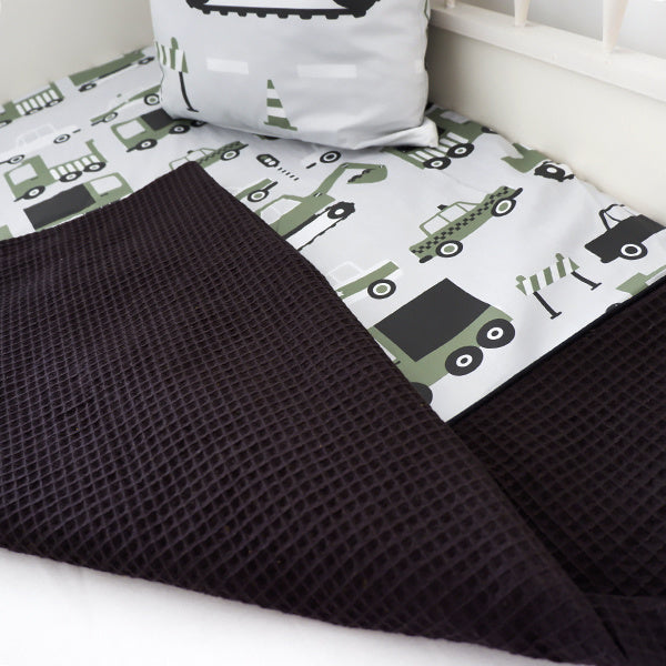 Ledikantdeken voertuigen olijf groen - wafelstof zwart