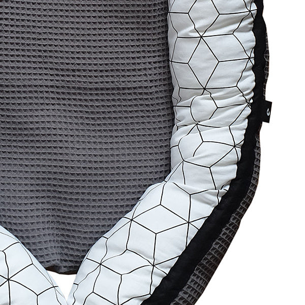 Babynestje donkergrijs - kubus (incl dekentje)