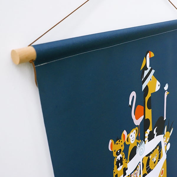 Textielposter safari jungle dieren - donker blauw