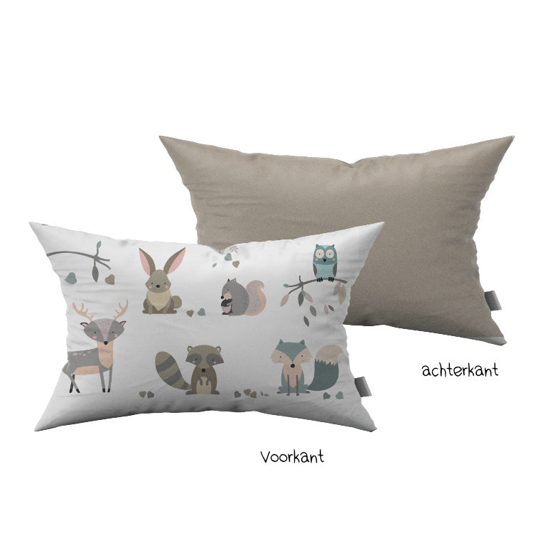 Rechthoekig kussen bosdieren kinderkamer in pastel kleuren