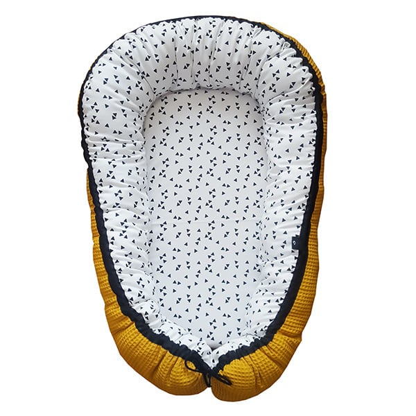 Babynestje wafelstof oker - triangel (incl dekentje)