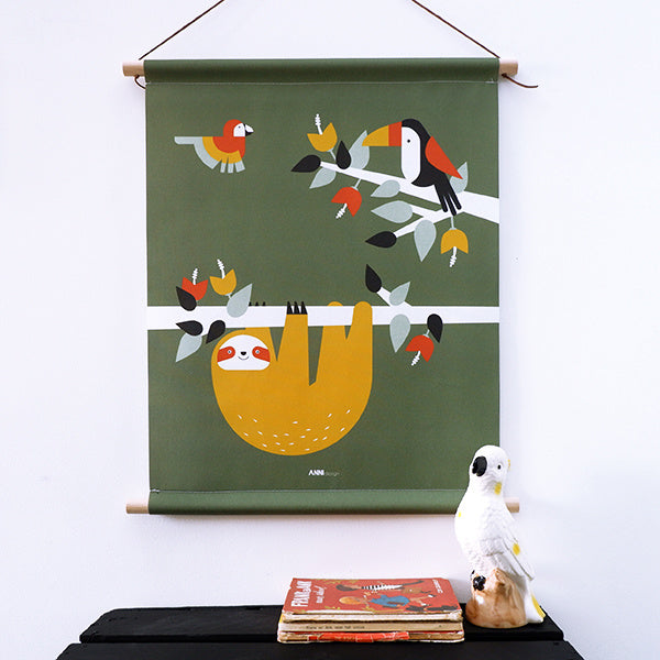 Textielposter jungle kamer toekan + luiaard - olijfgroen