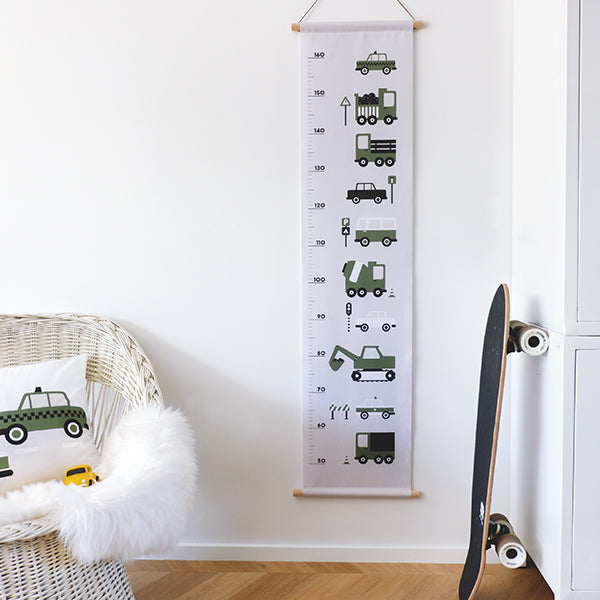 Groeimeter textielposter voertuigen - olijfgroen