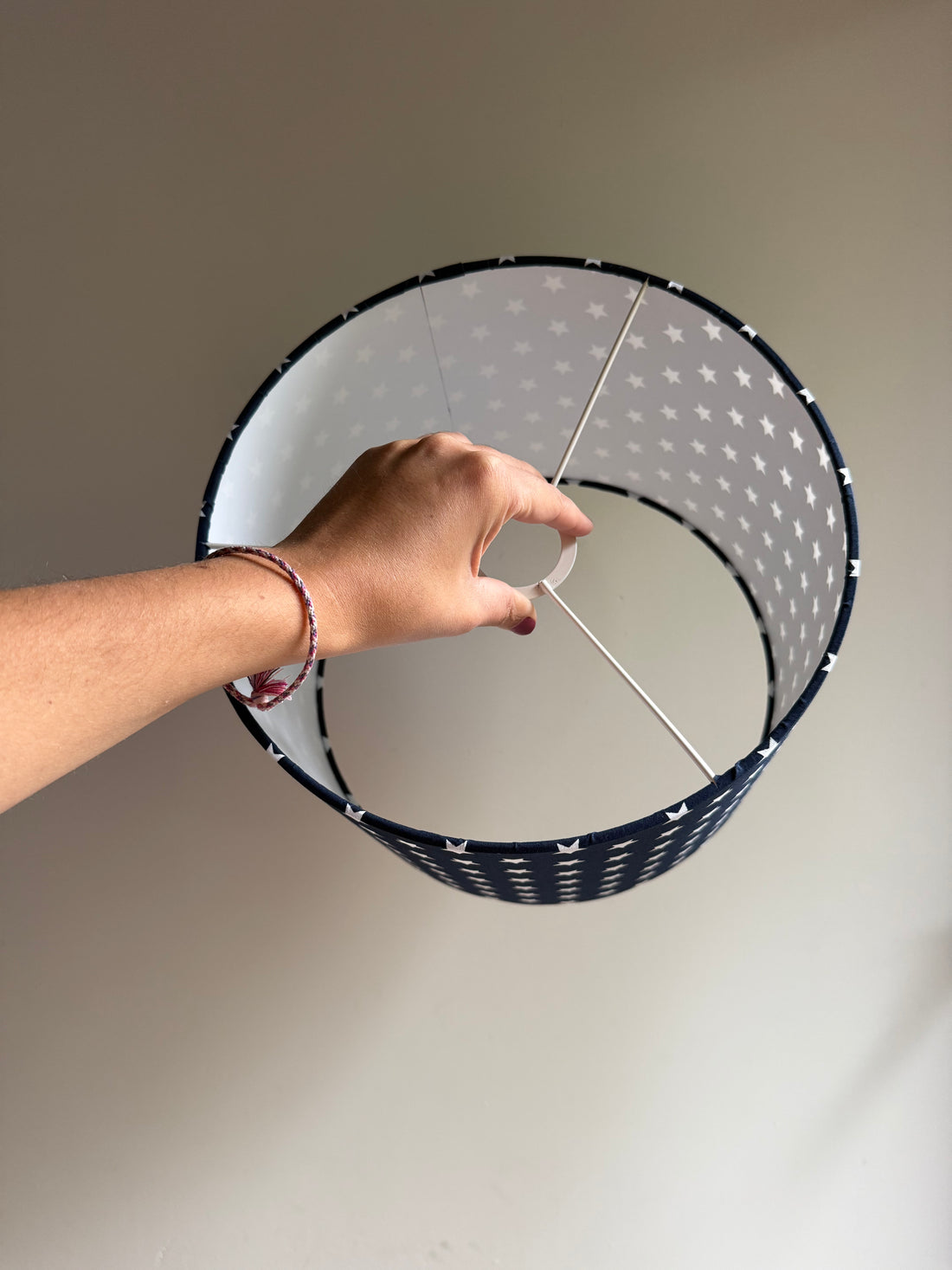 Lamp jongenskamer marine blauw met sterren