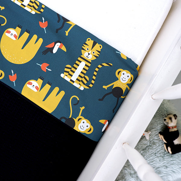 Ledikantdeken Jungle donker blauw - wafelstof zwart SALE