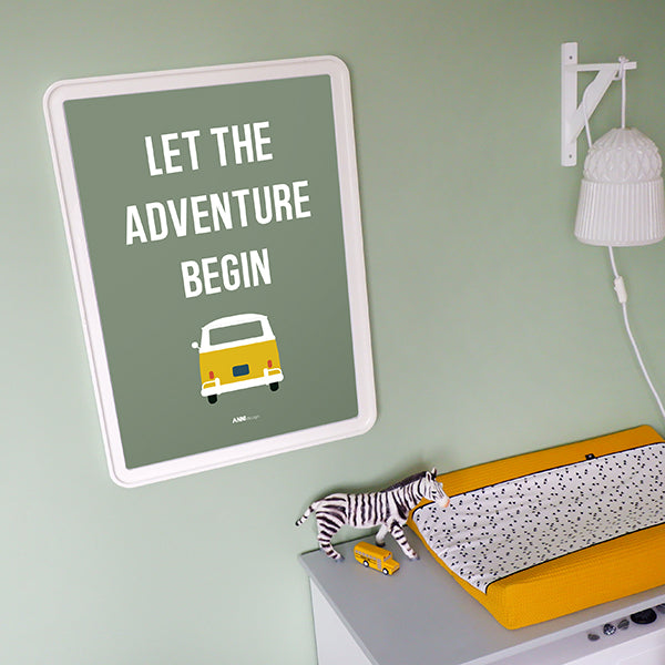 Poster XL VW bus Adventure Begin - olijf groen