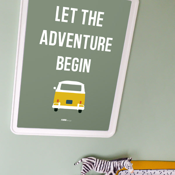 Poster XL VW bus Adventure Begin - olijf groen