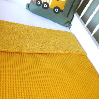 Ledikantdeken Wafelstof oker geel - Teddystof oker geel SALE