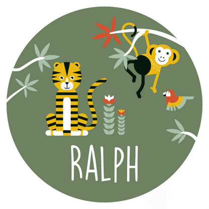 Deursticker rond Jungle met naam - olijf groen