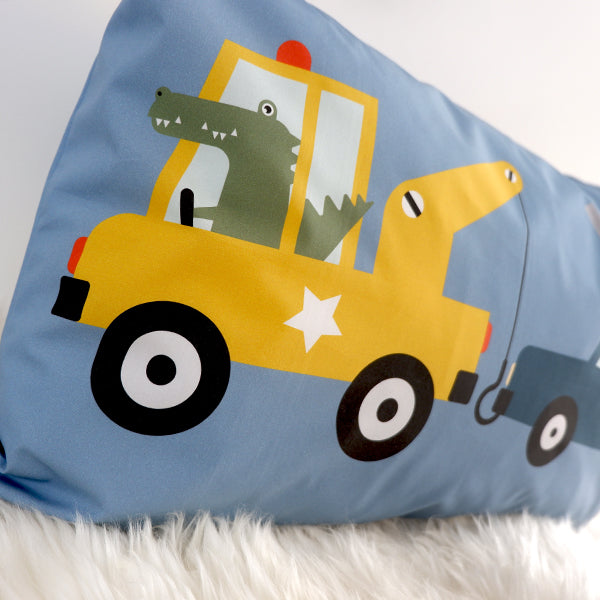 Kussen L kinderkamer Dieren in Takelwagen  - jeans blauw (inclusief binnenkussen)