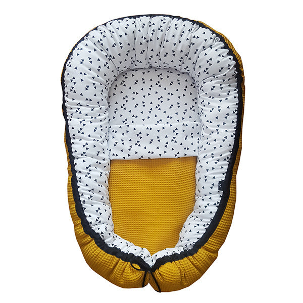 Babynestje wafelstof oker - triangel (incl dekentje)