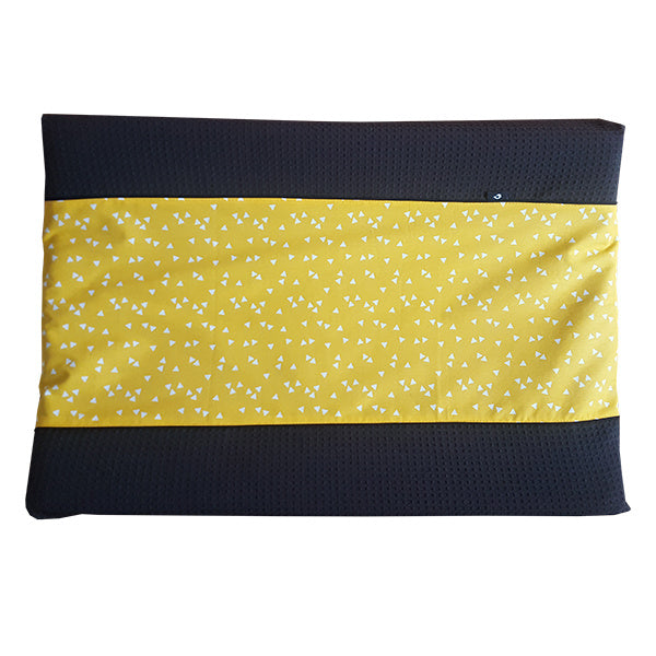 Aankleedkussenhoes wafelstof zwart- triangel oker