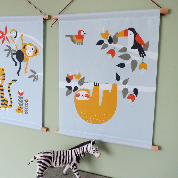 Textielposter jungle kinderkamer toekan + luiaard - mint
