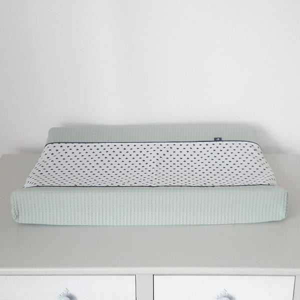 Aankleedkussenhoes wafelstof old green (mint)- ster zwart