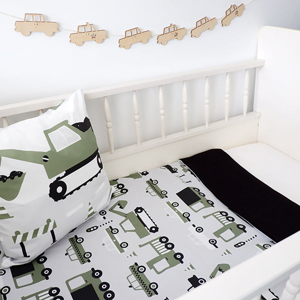 Ledikantdeken voertuigen olijf groen - wafelstof zwart