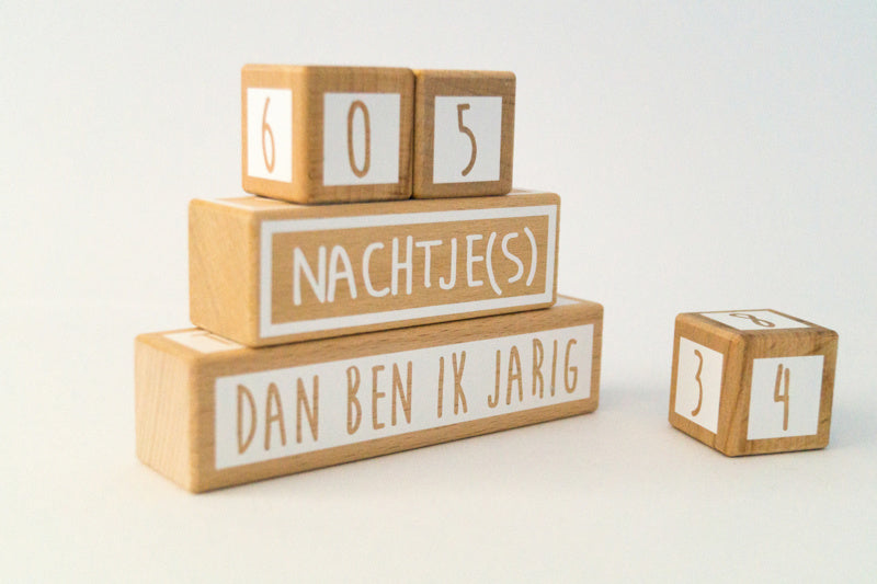 Aftelblokken hout (diverse kleuren) type pyramide