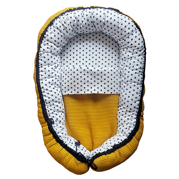 Babynestje wafelstof oker - sterretjes (incl dekentje)