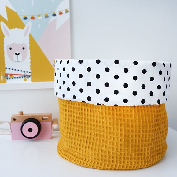 Commodemandje wafelstof okergeel - stippen