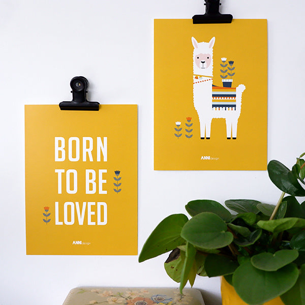 Posterset kinderkamer lama + born to be loved - oker